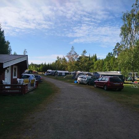 Stensjoe Camping Hotel Vastra Stensjo ภายนอก รูปภาพ